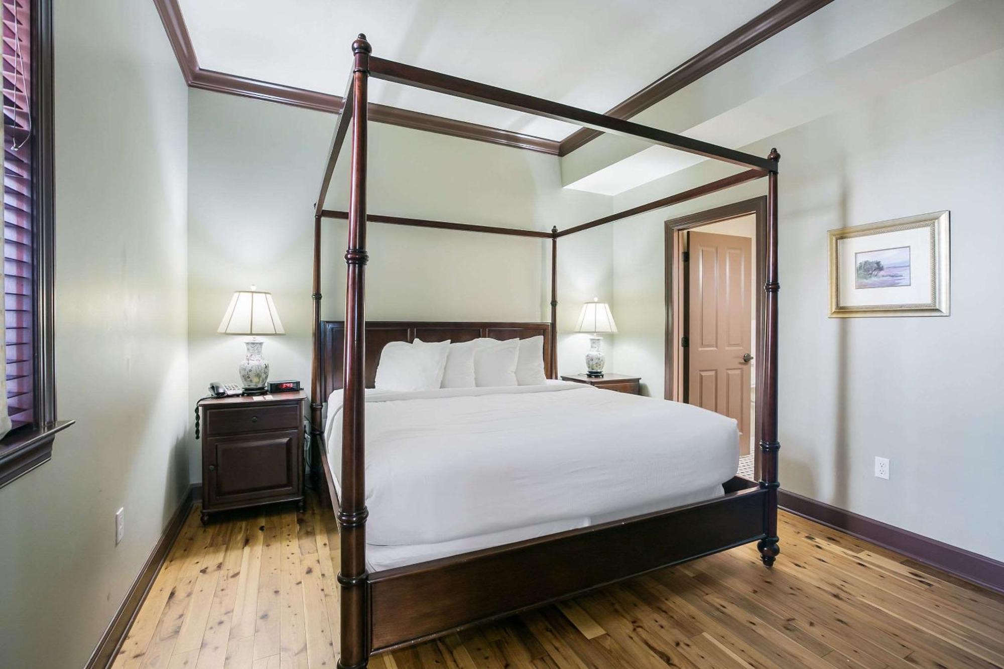 Water Street Hotel & Marina, Ascend Hotel Collection アパラチコラ エクステリア 写真